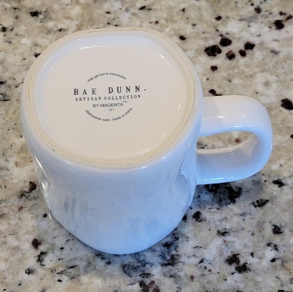 Rae Dunn Let's Kiss Mug NEW - Picture 4 of 4